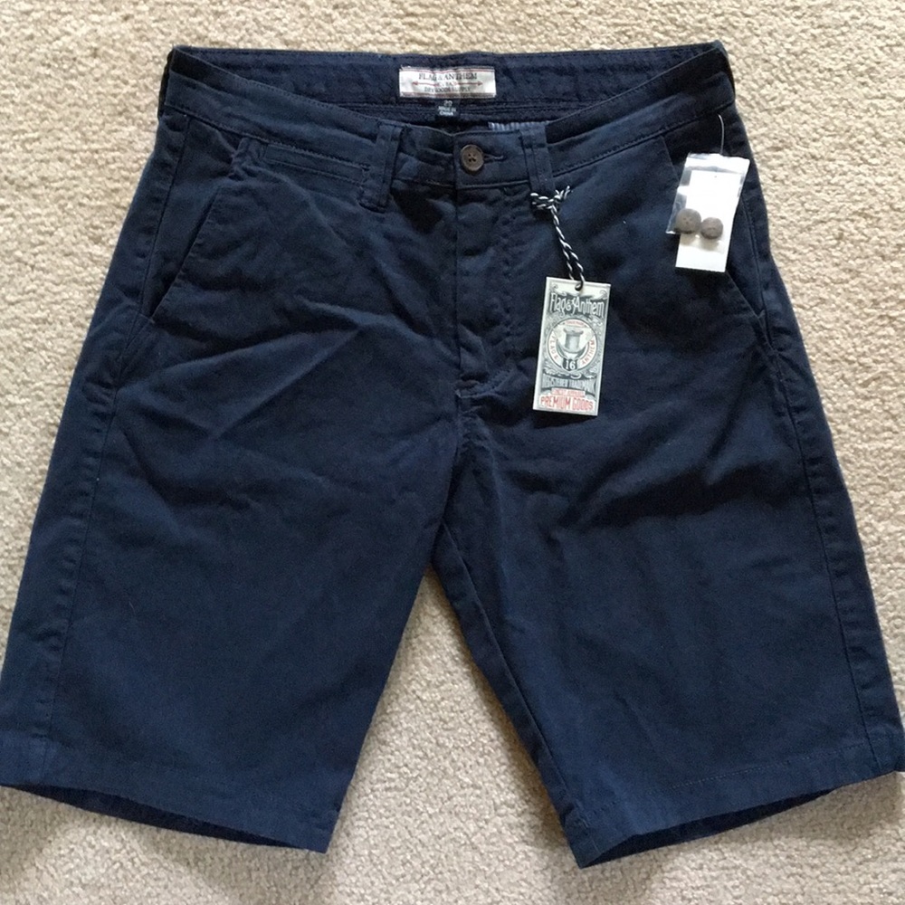 NWT Flag & Anthem Memphis Stretch